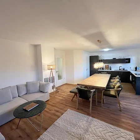 Liboria I Als Gruppe Am Riegsee